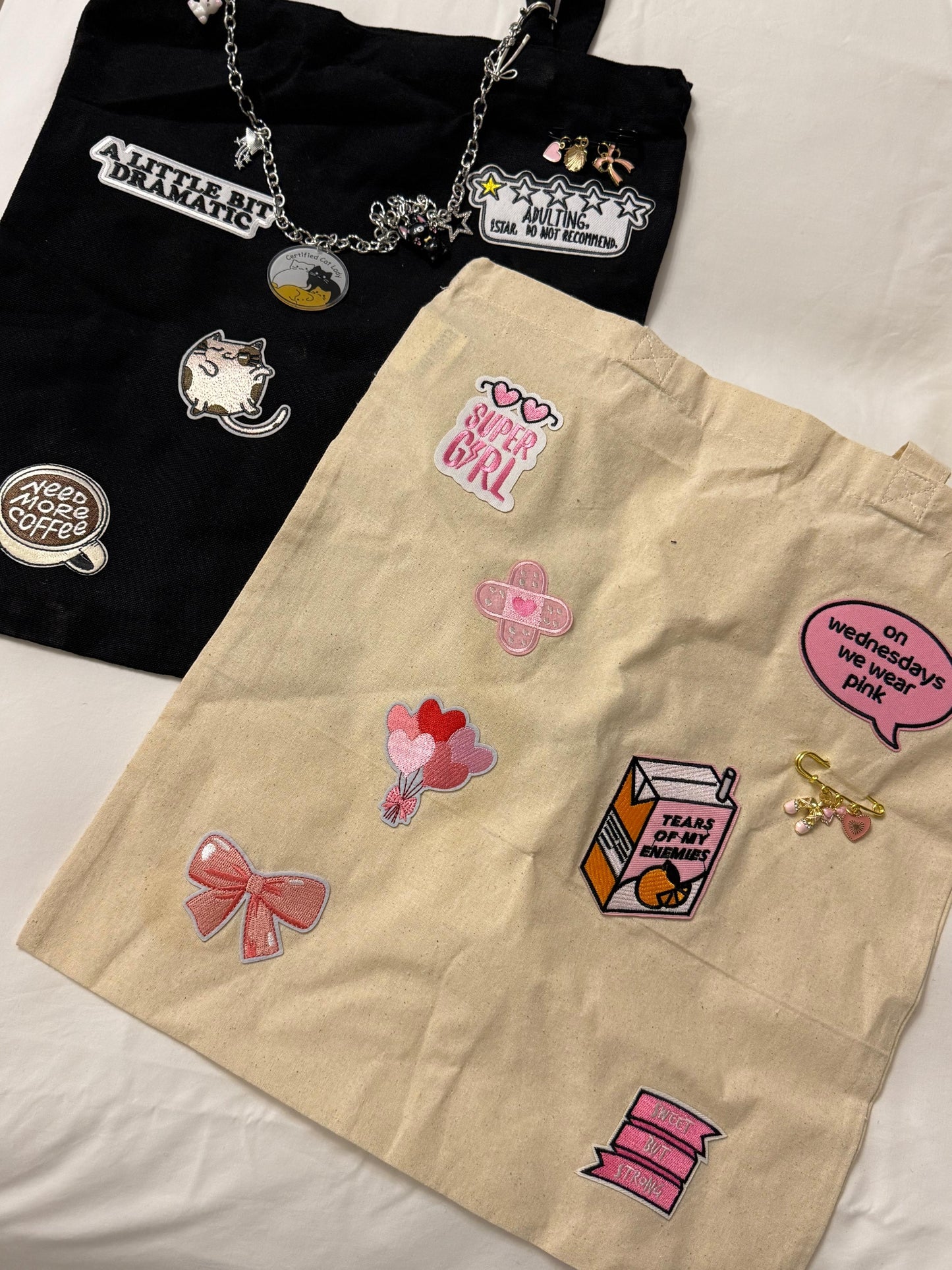 Customizable tote bag